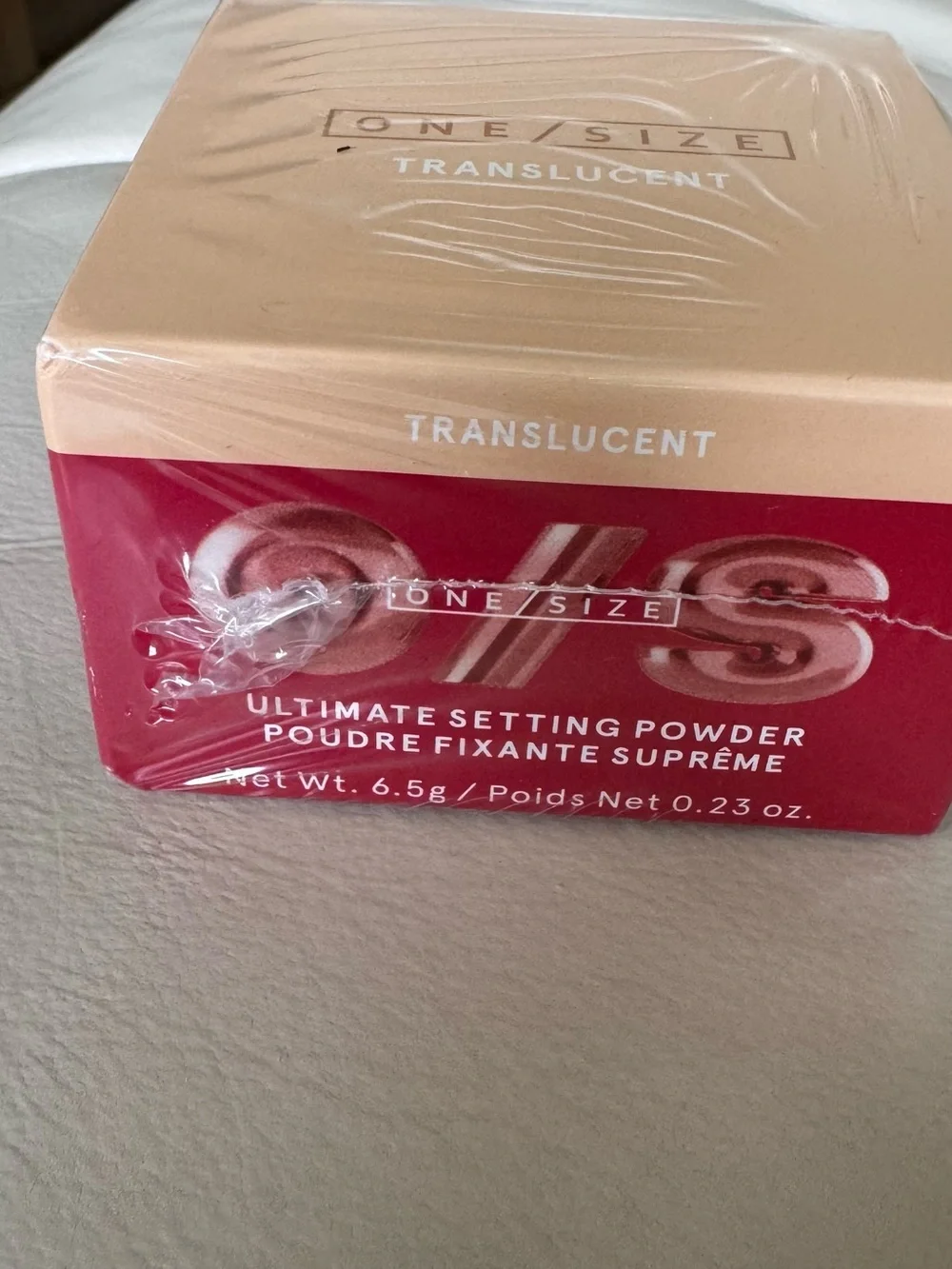 ONE/SIZE Translucent Ultimate Setting Powder - Red & Cream Box